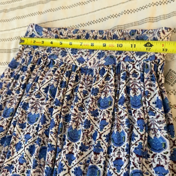 Nicole Miller Floral Maxi Skirt size XS pockets! - Picture 3 of 6